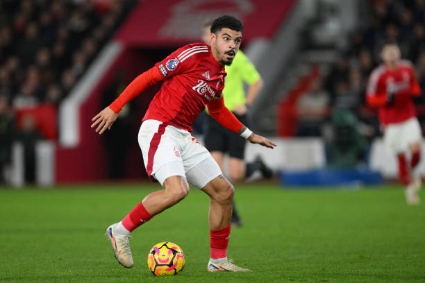 陷入困境 陷入困境